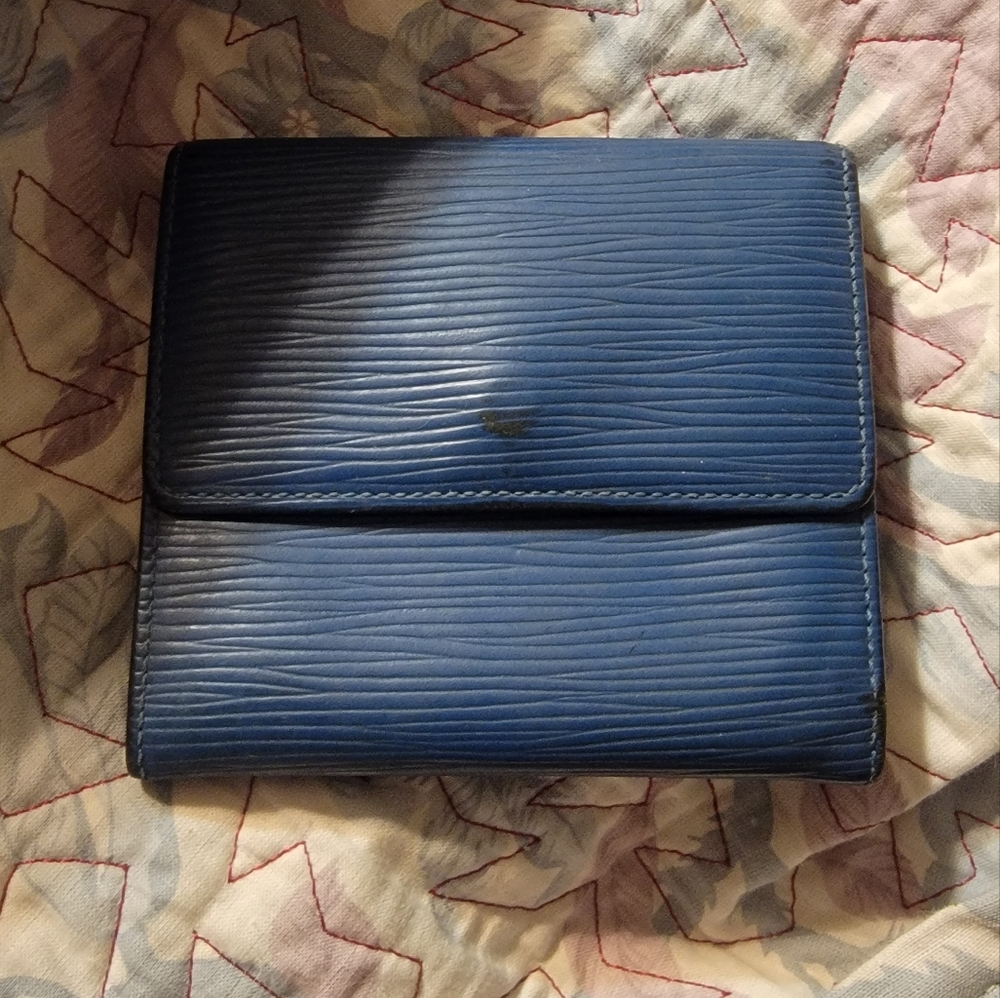 Louis vuitton blue wallet